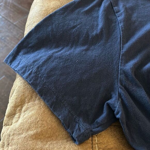 Men's Atlanta Braves Nike Navy 2021 NL East Division Champions T-Shirt. Large - Picture 4 of 6